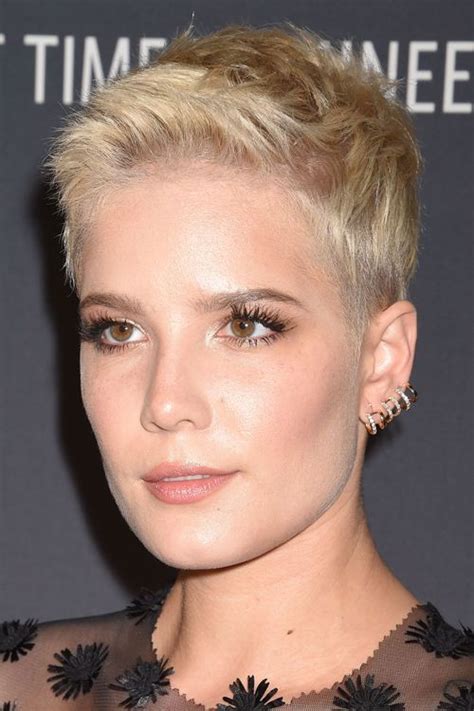 Sweet And Sexy Pixie Hairstyles For Women Short Hair Styles Pixie