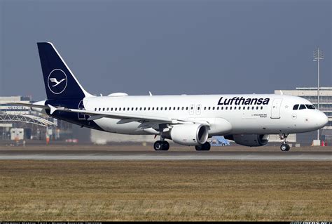 Airbus A320 214 Lufthansa Aviation Photo 4882119