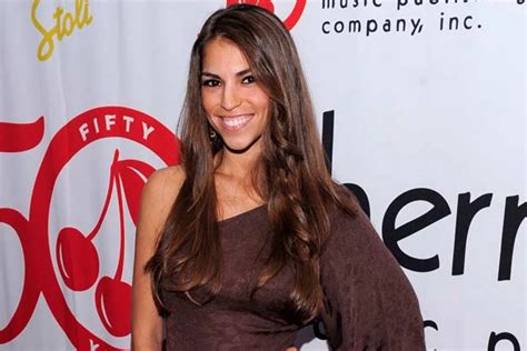 Former ‘american Idol Contestant Antonella Barba Fixes Up Her
