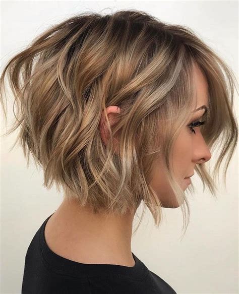 Cute bob hairstyles with top knot. 10 Easy Wavy Bob Hairstyles with Balayage - 2020 Female ...