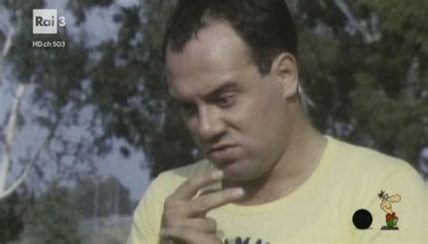 Il fascio mi colpi dolorosamente in viso e si sparpaglio sul pavimento. Rischiatutto, la prima puntata - Marida Caterini - TV ...