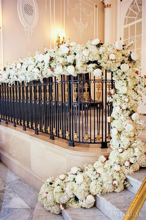 40 Elegant Ways To Decorate Your Wedding With Floral