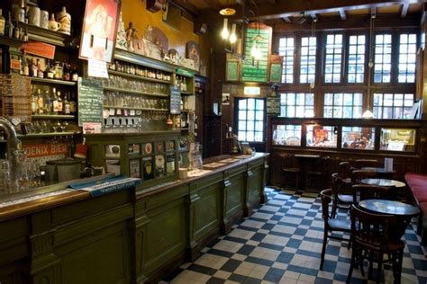 From chic to speakeasy, your little black book has put them in a row. Amsterdam Bars, Pubs: 10Best Bar, Pub Reviews