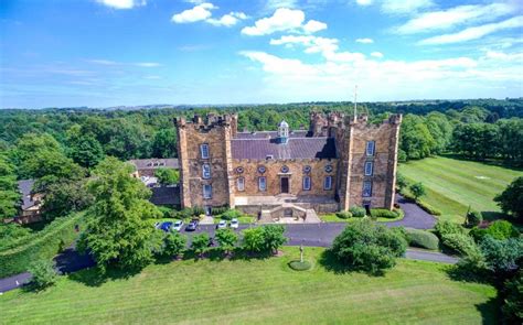 The Best Castle Hotels In The Uk From Tudor Banquets To Resident