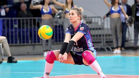 Logg dich ein, um alle einträge zu sehen. Aleksandra Krzos odeszła z Chemika Police - Sport - Radio ...