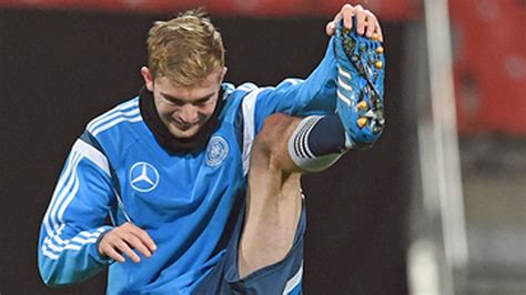 Christoph kramer prefers to play with left and right foot. Kramer fällt für Spiele gegen Gibraltar und in Spanien aus ...