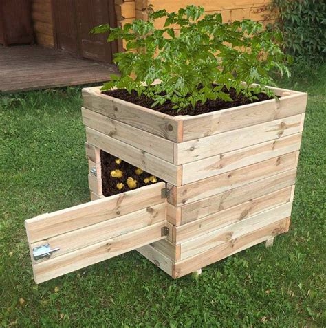 This diy cedar planter box is easy to build. 22 DIY Wooden Planter Box Design Ideas For Outdoor ...