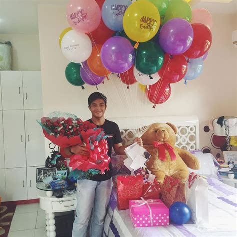 Surprise gift for girlfriend on birthday. Surprise Gift for Wife On Her Birthday Girlfriend Gets the ...