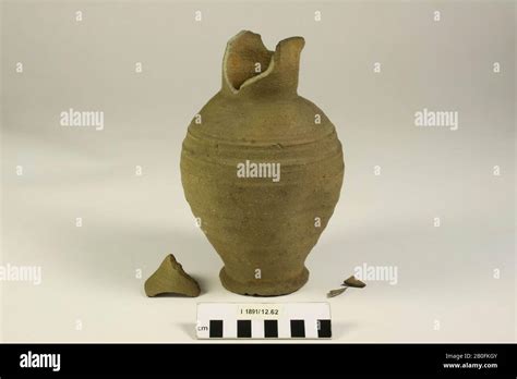Proto Stoneware Hi Res Stock Photography And Images Alamy