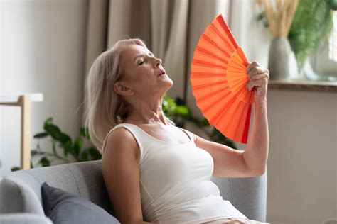 new device helps reduce hot flashes during menopause giddyup