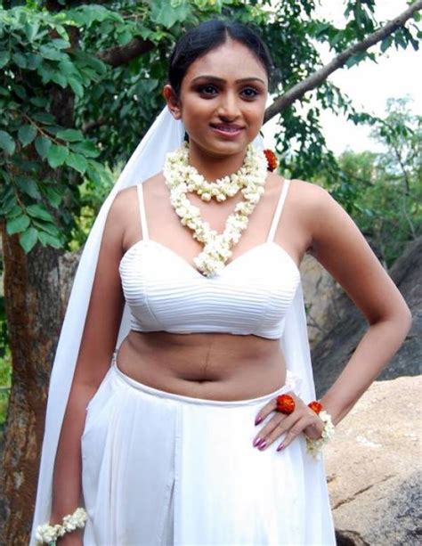 bollywood images waheeda hot rare photos and navel show actress waheda latest navel pics on exbii