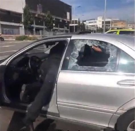 Police Officers Had To Smash Window To Save Dog In Hot Car Now Owners