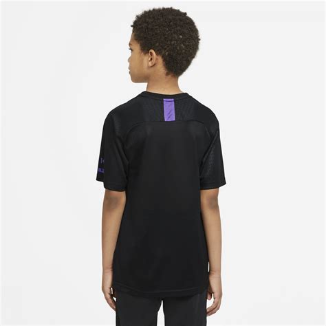 He's the kind of strikers you scream gooooooal! before he shots. Nike Dri-FIT Kylian Mbappé Trikot für Kinder