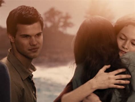 Twilight Fans Are United In Wanting A Jacob And Renesmee Spinoff