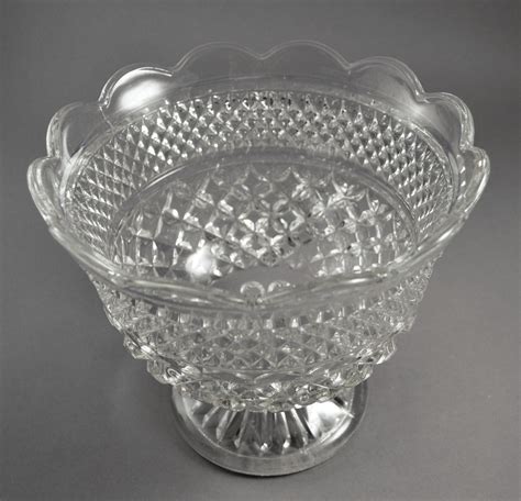 Vintage Anchor Hocking Wexford Clear Glass Centerpiece Bowl