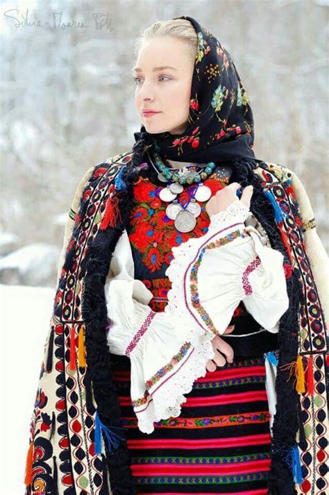 Awesome Romanian Traditional Clothing Romanian Girls Romanian