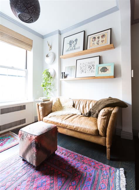 House Tour An Artists 450 Square Foot Nyc Studio Apartment Therapy