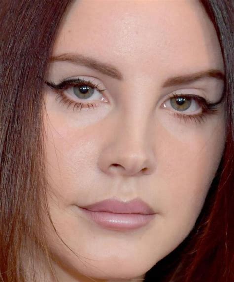 Pin By Patchouli Autumn On Lana Del Rey In 2019 Lana Del Rey Makeup Looks Lana Del Ray