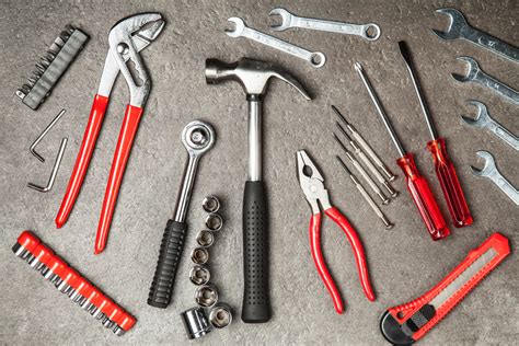 11 Items That Should Be In Every Drivers Car Tool Kit Car Blog