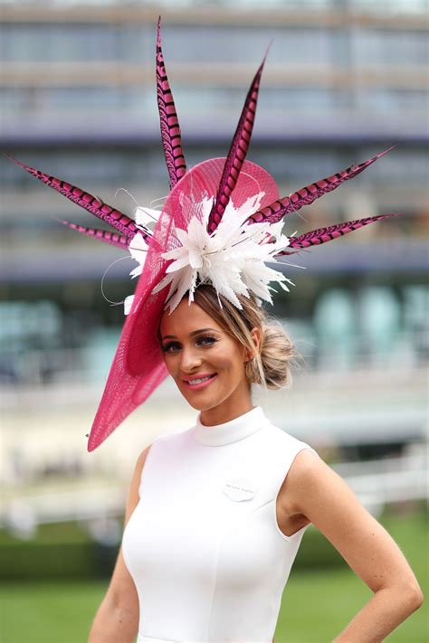 The Most Fabulous Hats From The 2019 Royal Ascot Purple Hats Yellow Hat