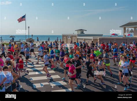 Spring Lake Five Mile Race Hi Res Stock Photography And Images Alamy