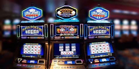 It is estimated that the average player return for 8/5 video poker games is 99,2%. The Typical Video Poker Machine