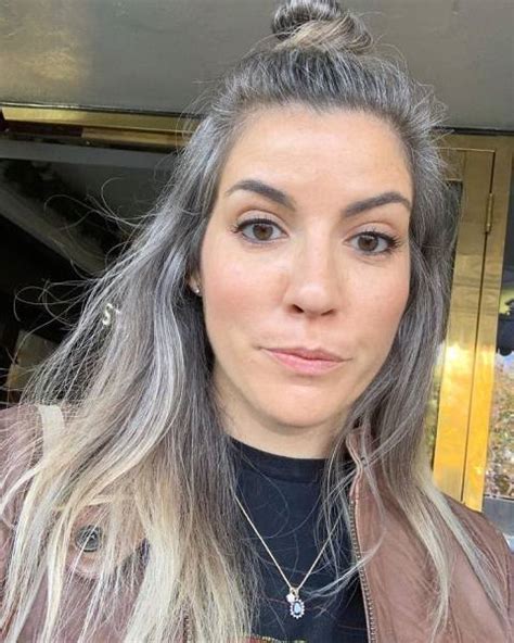 These Women Love Their Natural Gray Hair And Are