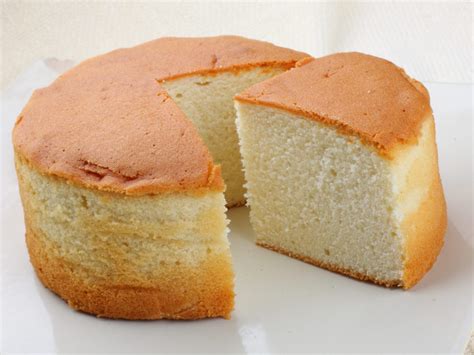 9 Tips That Will Help You Create The Best Sponge Cake Ever Cookist Com
