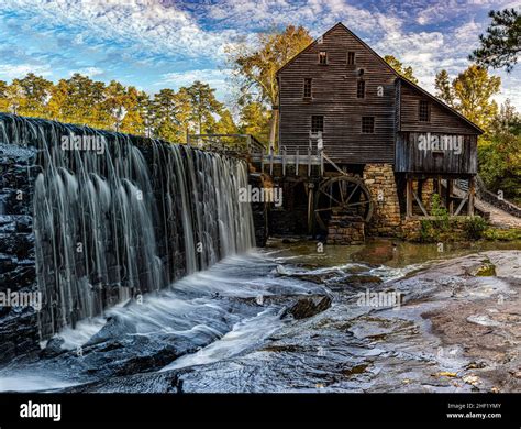 Historic Yates Grist Mill And Dam Raleigh North Carolina Usa Stock