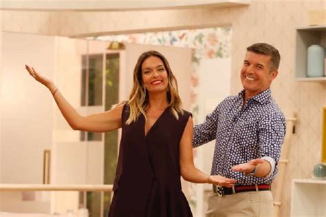 Diana chaves e joão baião abrem o coração a júlia pinheiro. João Baião e Diana Chaves empurram 'Você na TV' para o ...