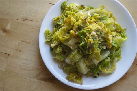 Shredded green cabbage is braised in butter until tender in this quick and easy recipe that's simply seasoned with ground black pepper. Brown Butter Braised Cabbage - Kitchen in the Hills