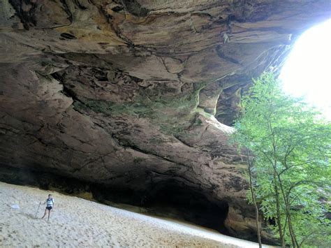 Human At The Sand Cave Eastern Kentucky Us Humanforscale