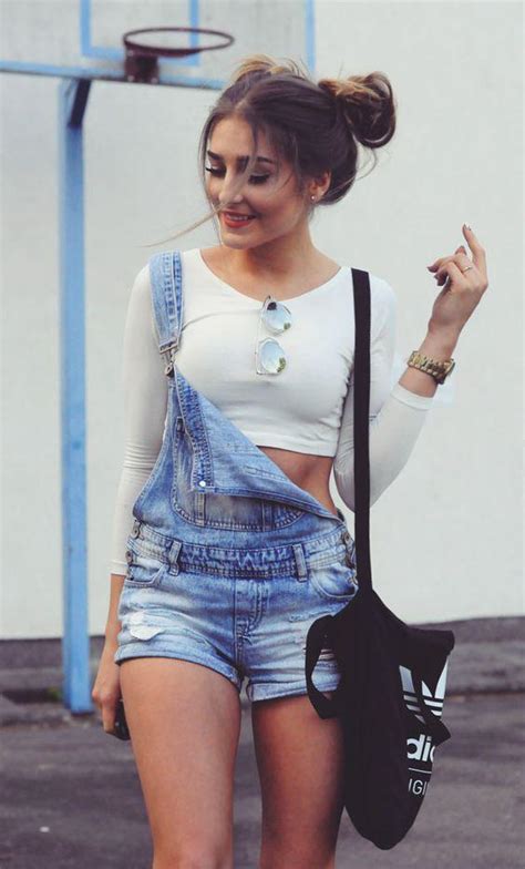 Fantastic Summer Outfits That Make You So Beautiful Stylish Denim Overall Outfits With White