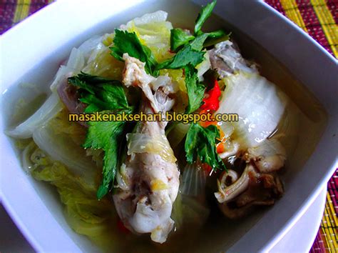 Sarapan sehat dengan sawi putih bakso. Resep Sayur Sawi Putih Kuah Sup Ayam Bening