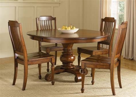 Americana Round Pedestal Table 5 Piece Dining Set In Chestnut Finish By