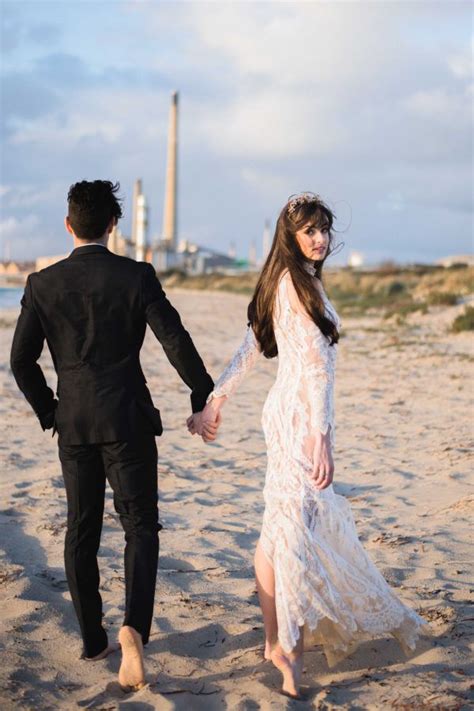 Spring Sunset Elopement Wedding Inspiration By Chantelle Stapleton