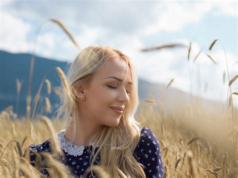 Danish Women Astonishing Beauties Of Scandinavia