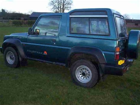 Daihatsu Fourtrak Tdx In Very Good Condition Throughout Car For