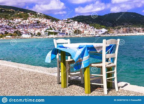 Ilha Greek Taverns Skopelos Foto De Stock Imagem De Gr Cia Pesca