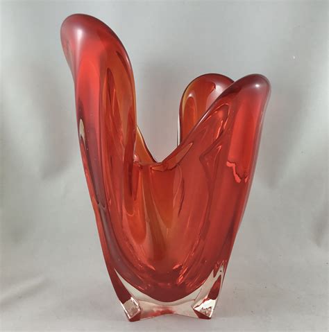 Iwatsu Hineri Art Glass Vase Islington Antiques And Interiors