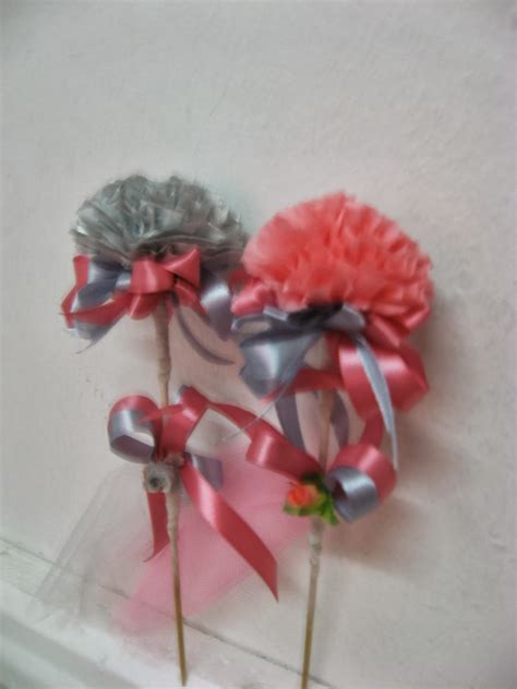 White (ribbon blue+ peach) tempahan dari niza,petaling jaya. Mirza Simply Craft : BUNGA TELUR TISU CARNATION
