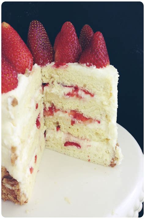 sterling and oats strawberry shortcake with mascarpone whipped frosting