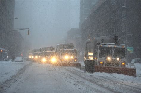 View the latest weather forecasts, maps, news and alerts on yahoo weather. New York City slowed by ongoing snowfall - NY Daily News
