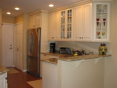 Medallion gold kitchen cabinets give you the power to create your own design. Kitchen designed using Medallion cabinets (With images ...