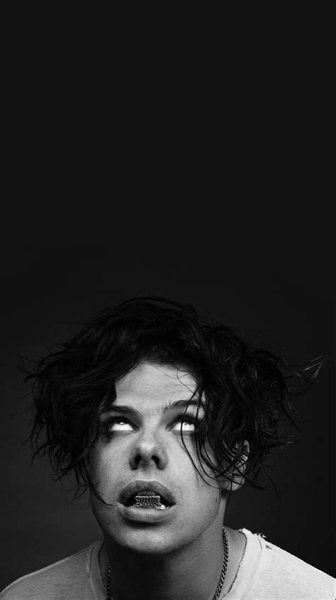 yungblud celebrity wallpapers black aesthetic dominic harrison