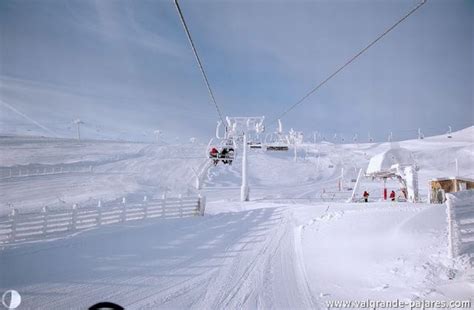 Mis felicitaciones al equipo de webcamsdeasturias y al restaurante playa de xivares por poder ver las condiciones de esta playa para la practica de deportes náuticos desde esta webcam y en tiempo real. Estación de esquí de Valgrande Pajares. Cordillera ...