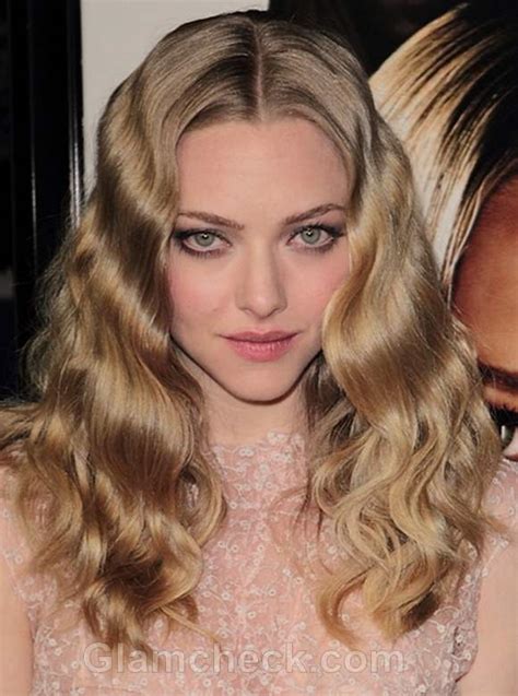 Amanda Seyfried Hairstyle Center Parted Retro Waves