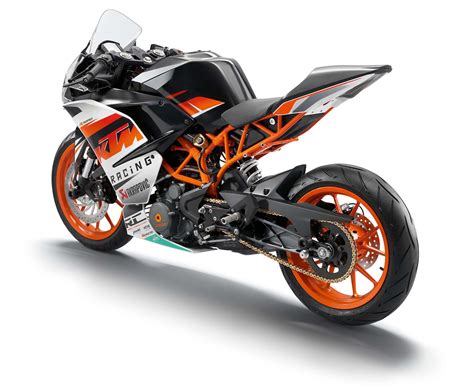 Engine phenomenal power the ktm rc 390 engine not only delivers bountiful torque and punchy acceleration, but also good manners in everyday. KTM RC 390- Review and First Look - B4Bike