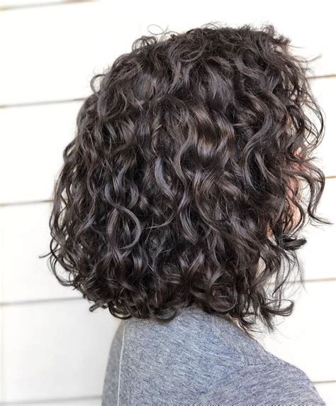 26 Stunning Long Curly Bob Haircuts Meet The Medium Length Curly