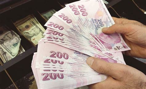 Türk lirası eriyor dolar 7 52 TL nin üzerine çıkarak rekor kırdı